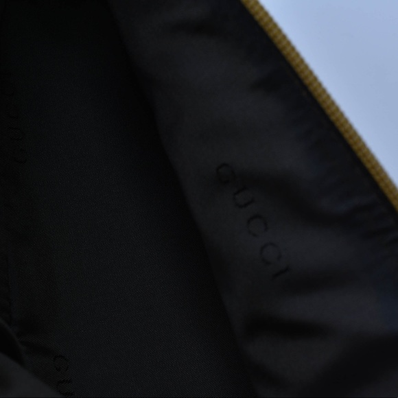 SALEπ Gucci Y2K Suede Baguette Mini Bag - Picture 4 of 10